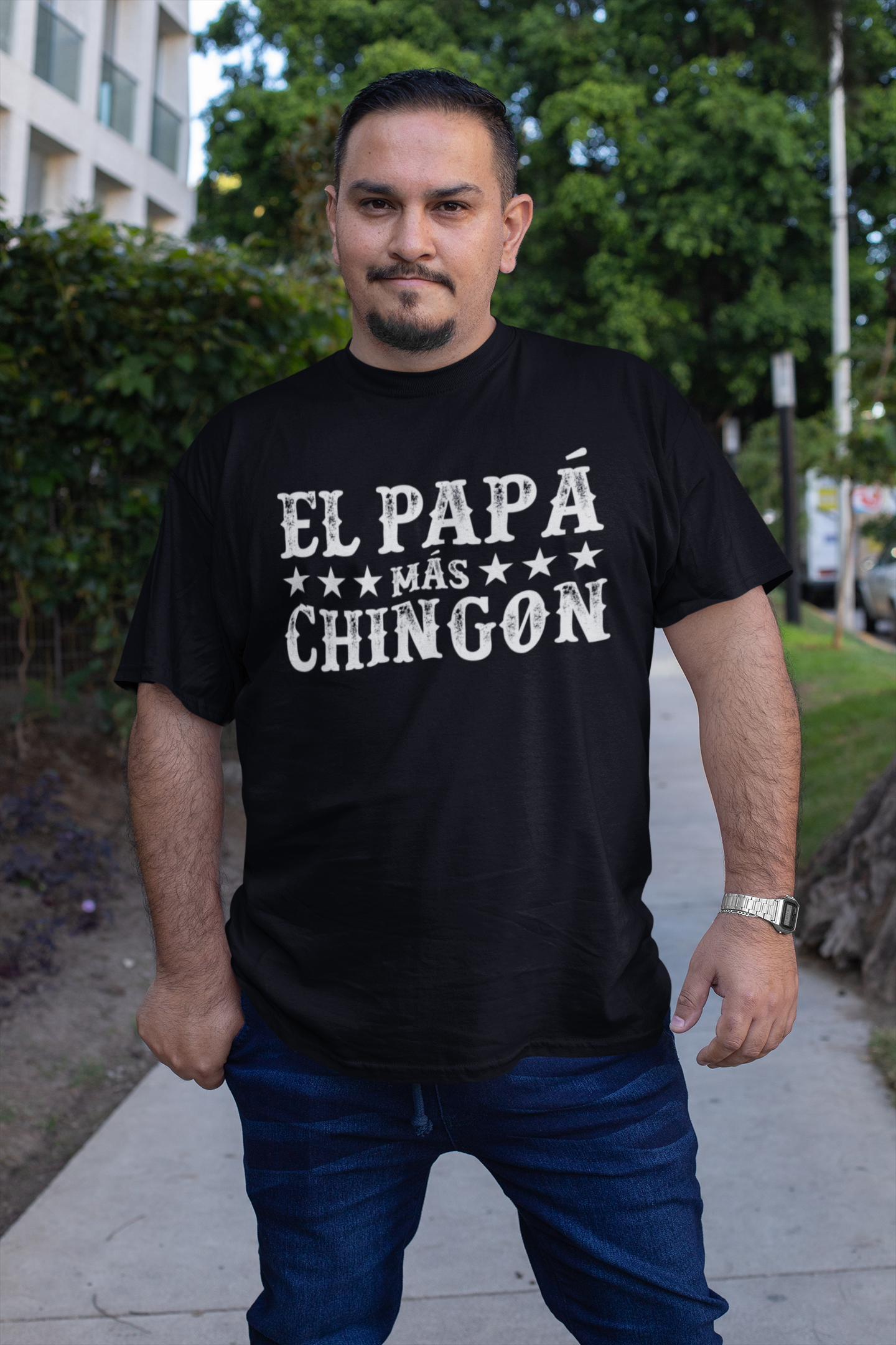 El Papá Más Chingón Latino T-Shirt