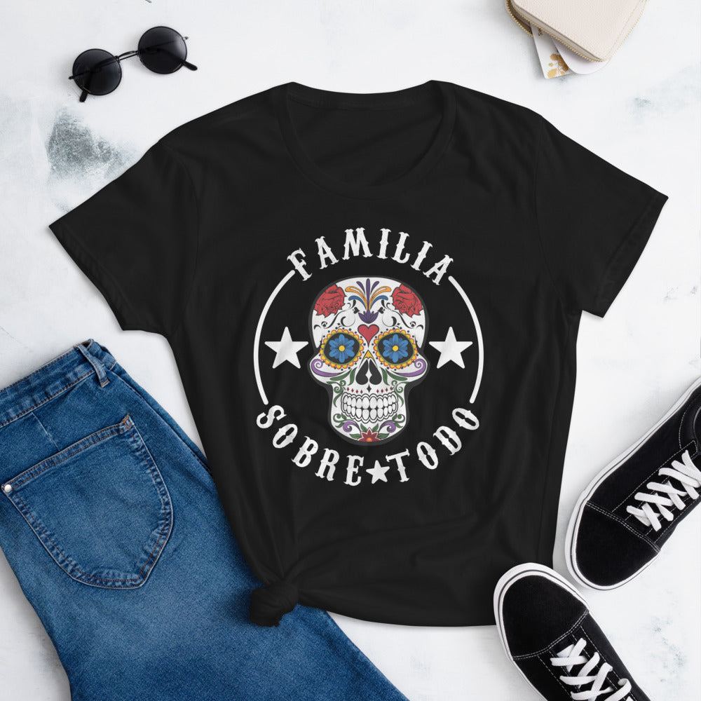 Familia Sobre Todo T-Shirt for Women